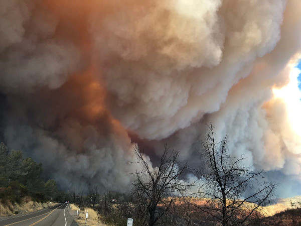 Smoke from the Camp Fire near Paradise, California on November 8, 2018. Credit Giacomo Luca/ABC10.